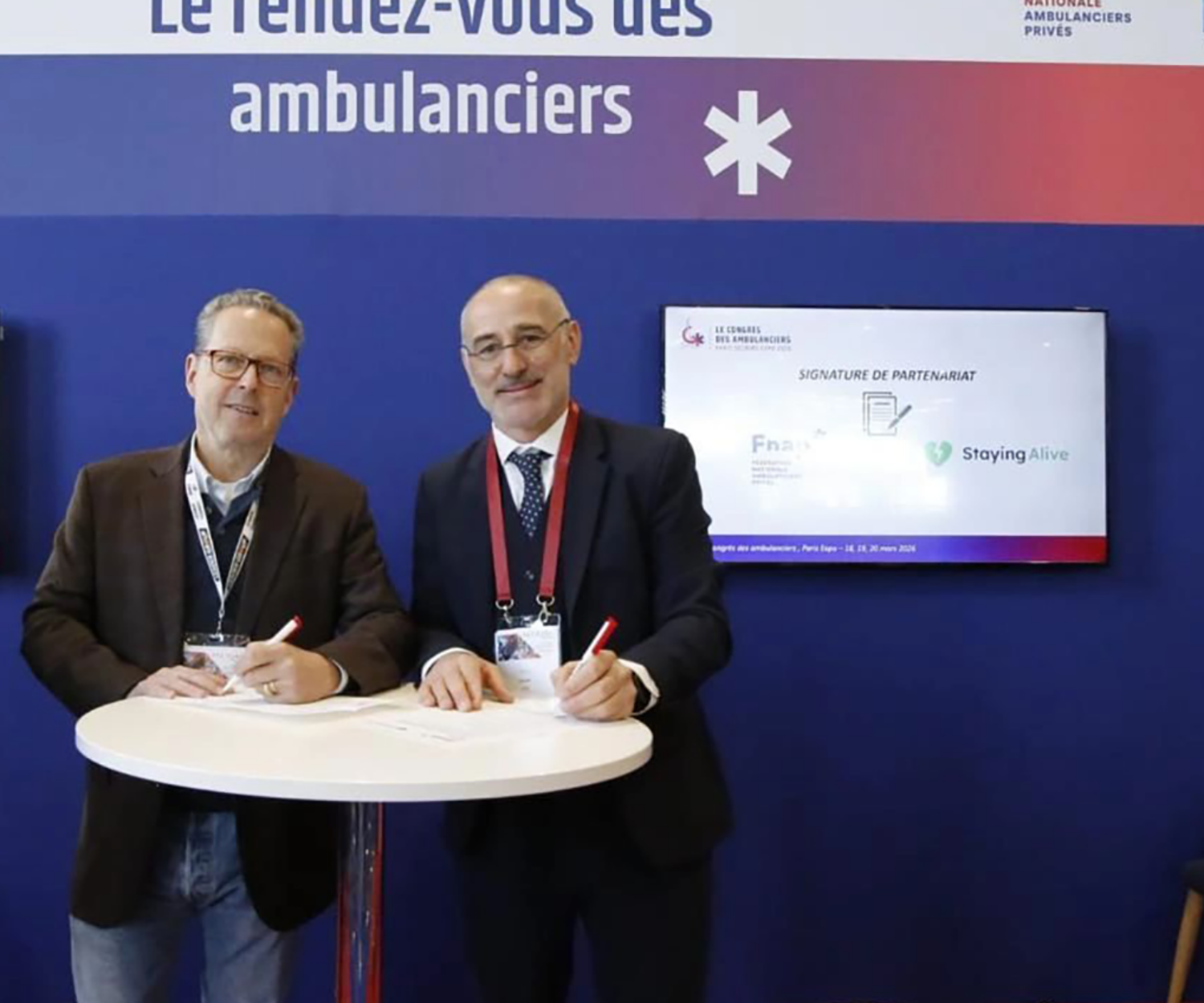 signature protocole accord Staying Alive FNAP ambulanciers arrêt cardiaque