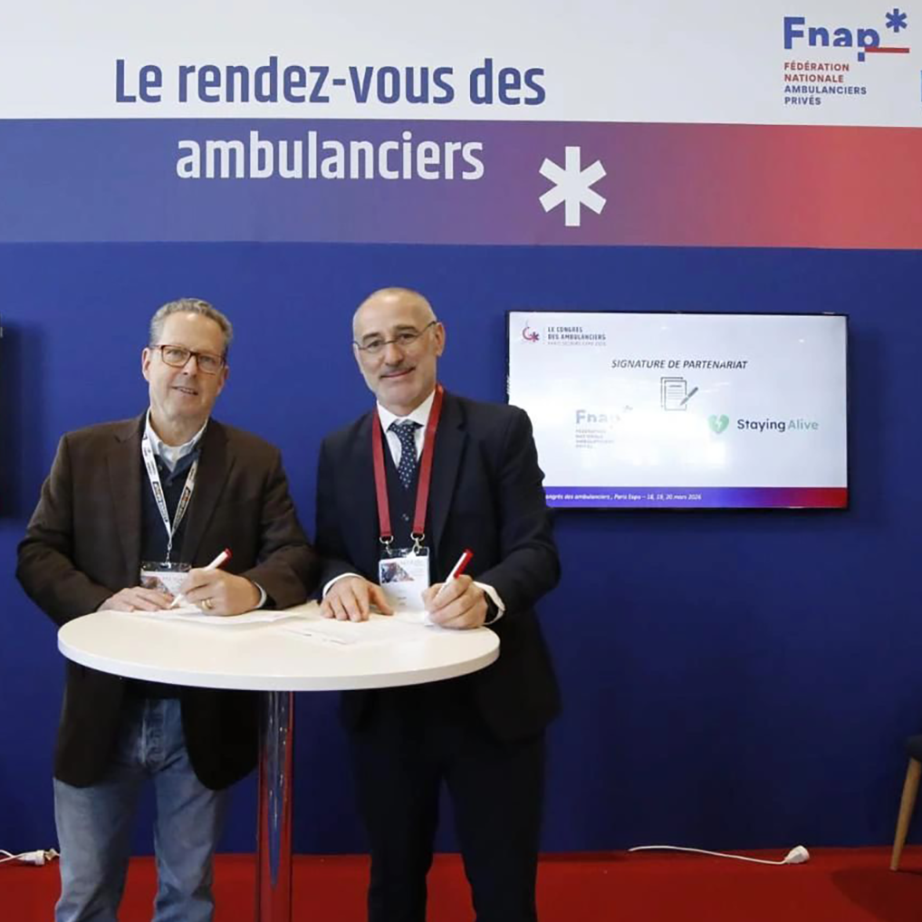 signature protocole accord Staying Alive FNAP ambulanciers arrêt cardiaque